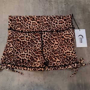 Zyia Active Double Scrunchy Hustle Short Size XL